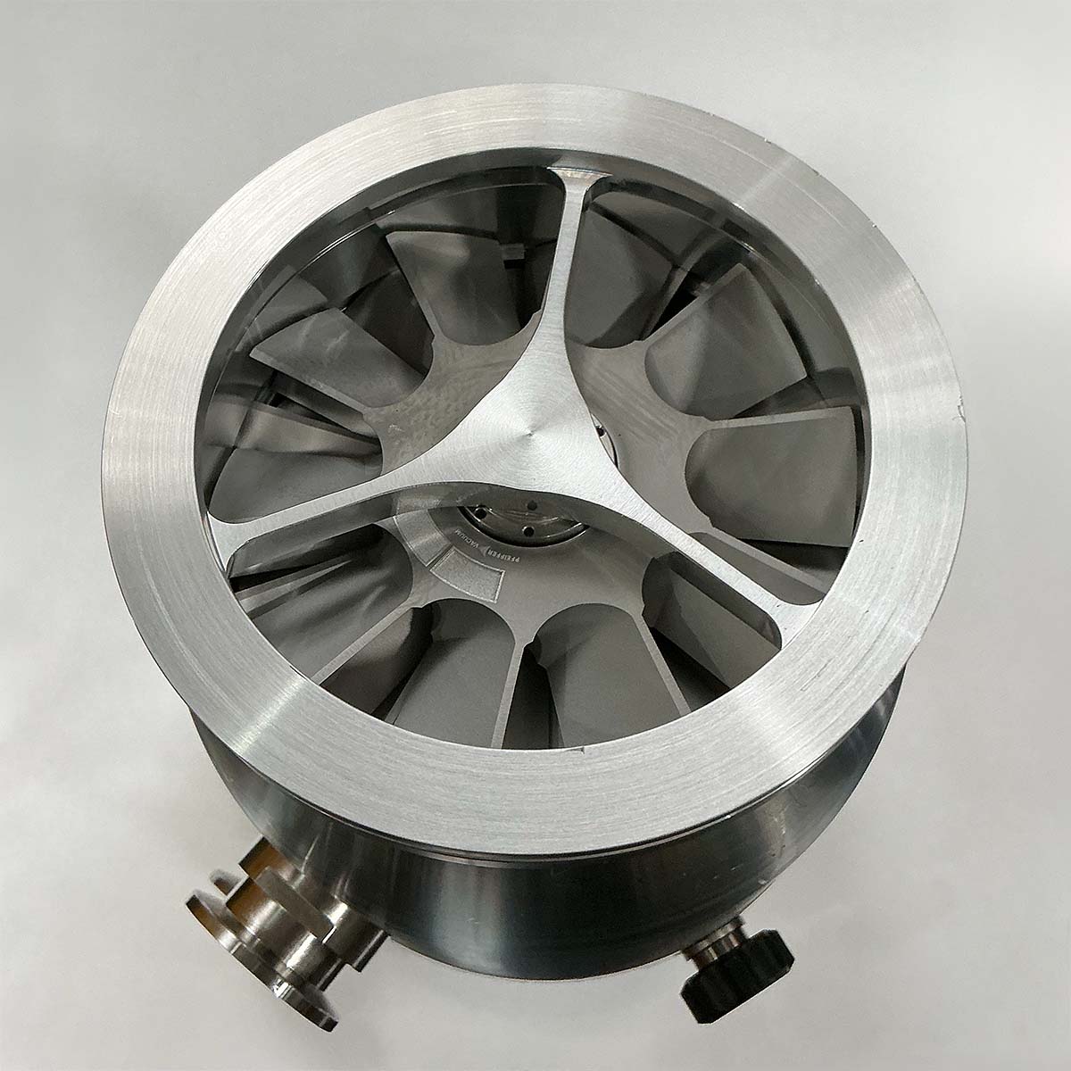 Pfeiffer Vacuum SplitFlow 300 Plus Mass Spec Turbomolecular Pump